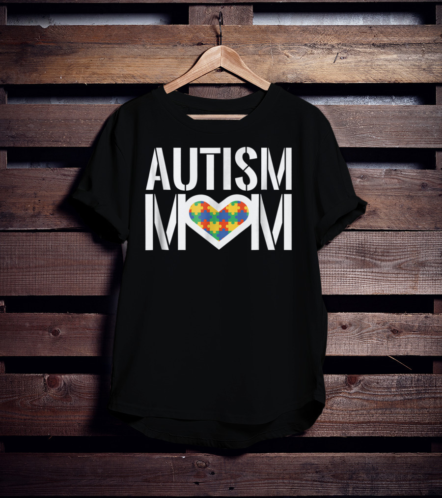 Autism Mom Heart With Colorful Puzzle Piece T-Shirt