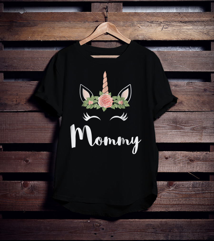 Mommy Cute Unicorn Face Mommy Flower Crown T-Shirt