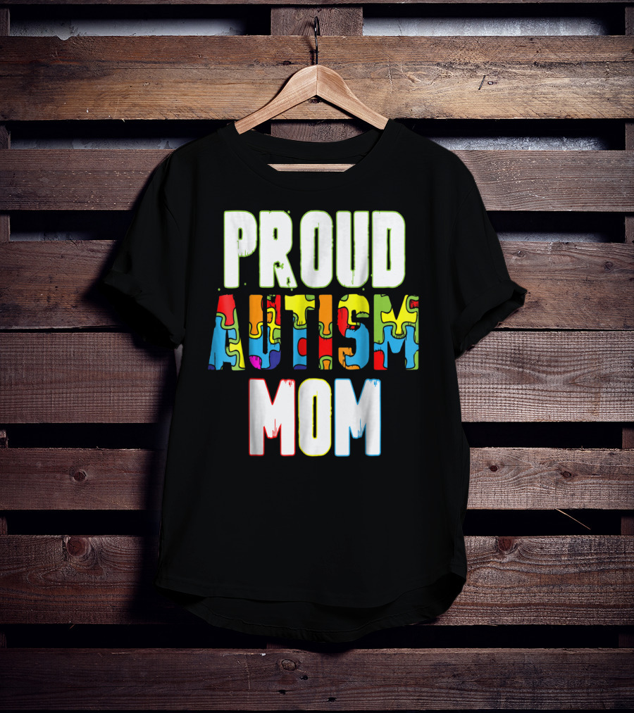 PROUD AUTISM MOM Autism Awareness Puzzle T-Shirt