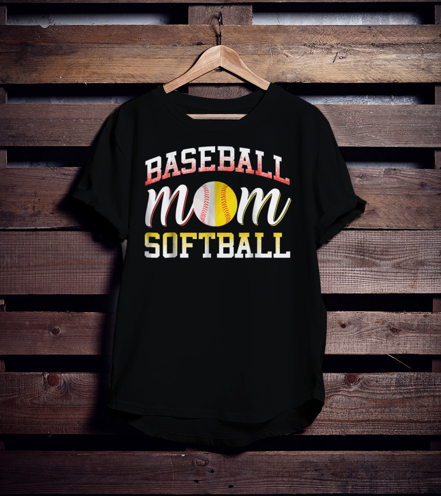 Baseball Mom Softball Mom Love Baseball Softball T-Shirt