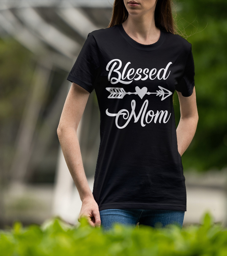 Blessed Mom Heart Arrow Design Thanksgiving24 T-Shirt