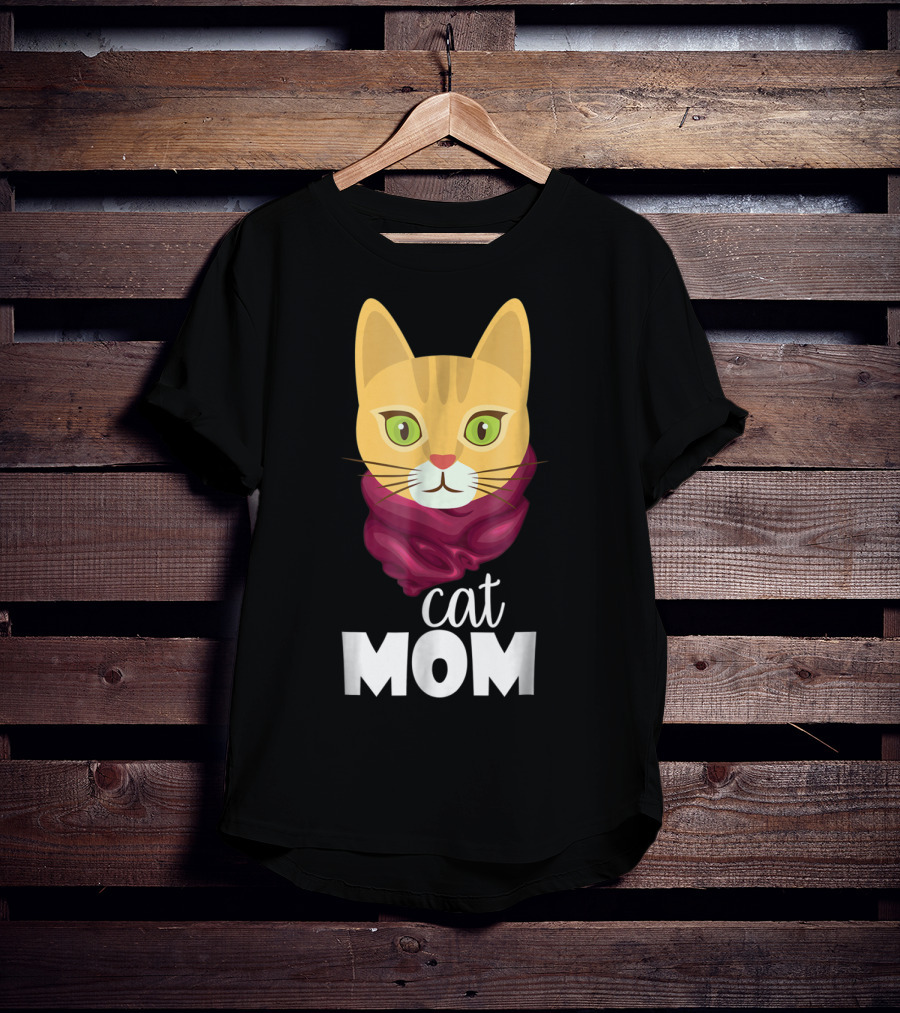 Cat Mom Funny For The Perfect Cat Mom In Your Family T-Shirt
