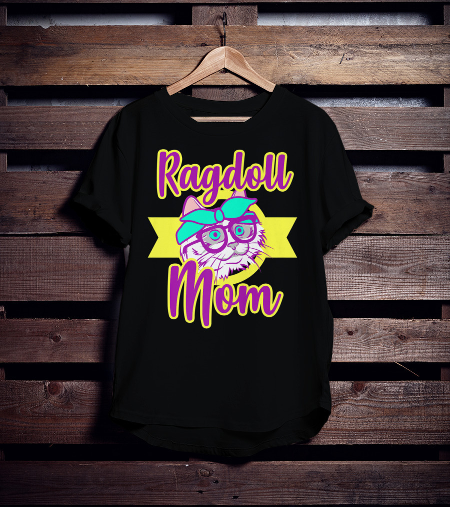 Ragdoll Mom Cats Lovers Women Her Christmas T-Shirt