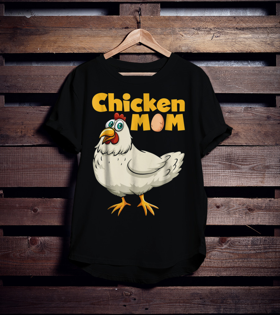 Chicken Mom Cute Cartoon Hen With Egg Lettering T-Shirt