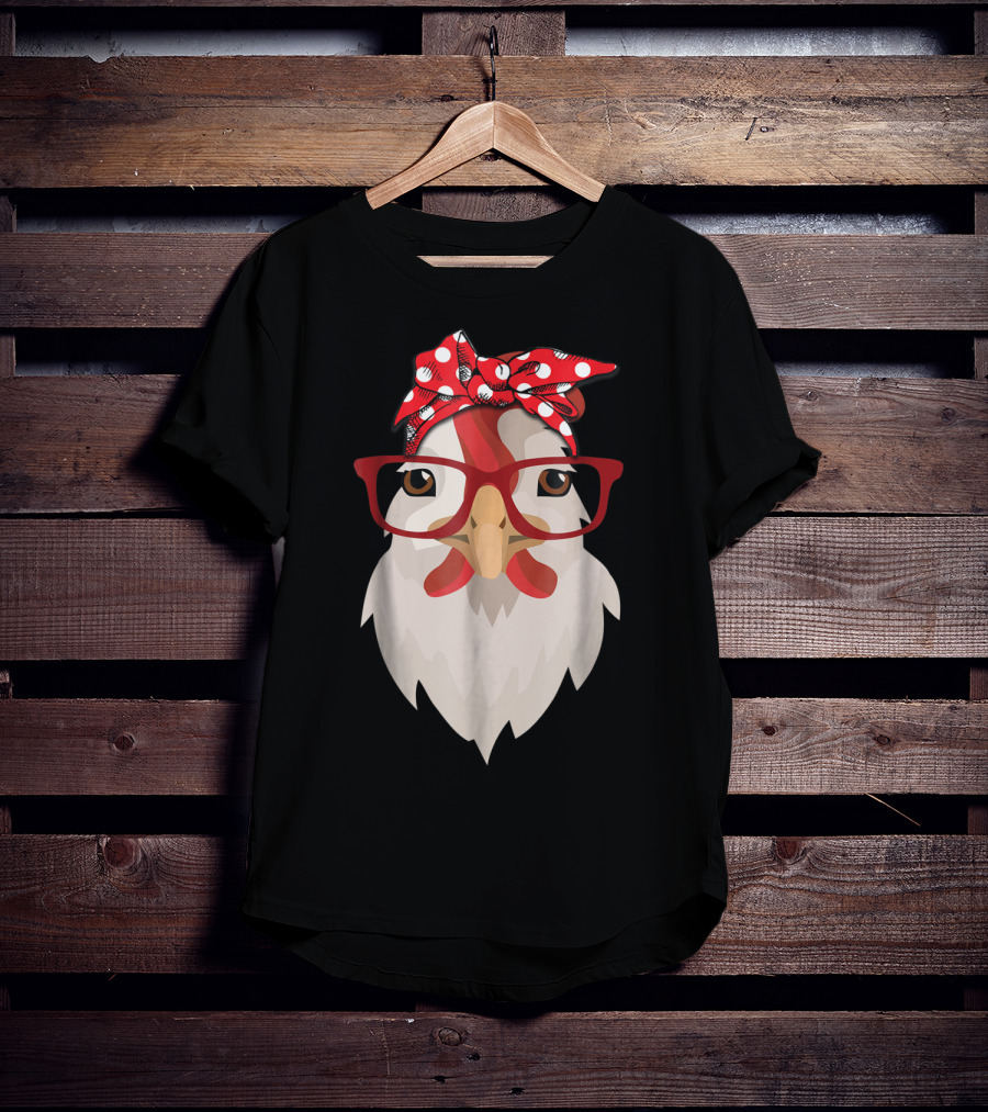 Chicken Mom Lady Farmer Thanksgiving Day Hen With Glasses And Polka Dot Bandana T-Shirt