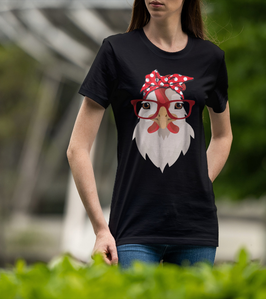 Chicken Mom Lady Farmer Thanksgiving Day Hen With Glasses And Polka Dot Bandana T-Shirt