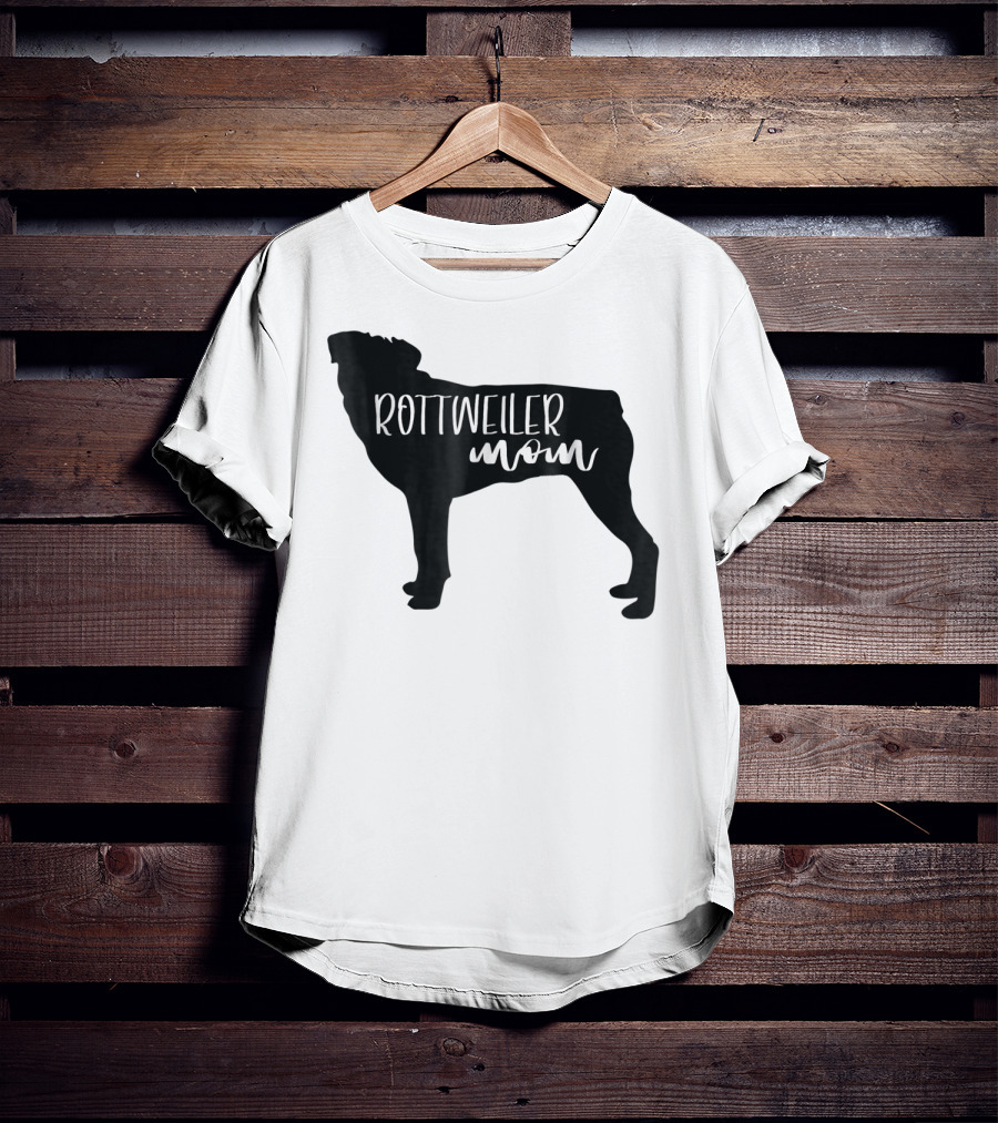 Rottweiler Mom T-Shirt