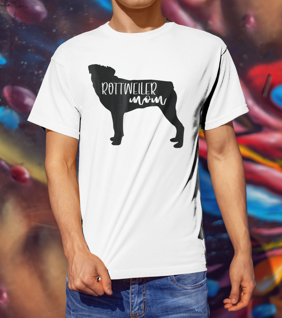 Rottweiler Mom T-Shirt