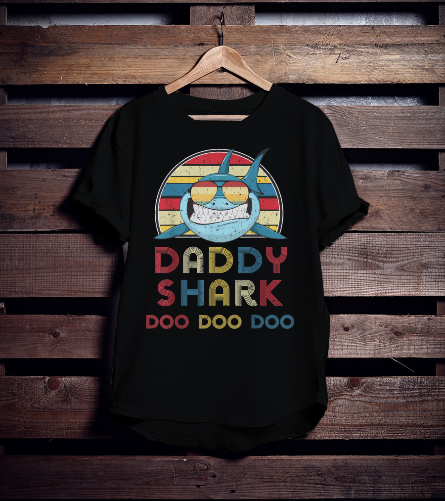 Daddy Shark Doo Doo Doo Retro Vintage Stripes T-Shirt
