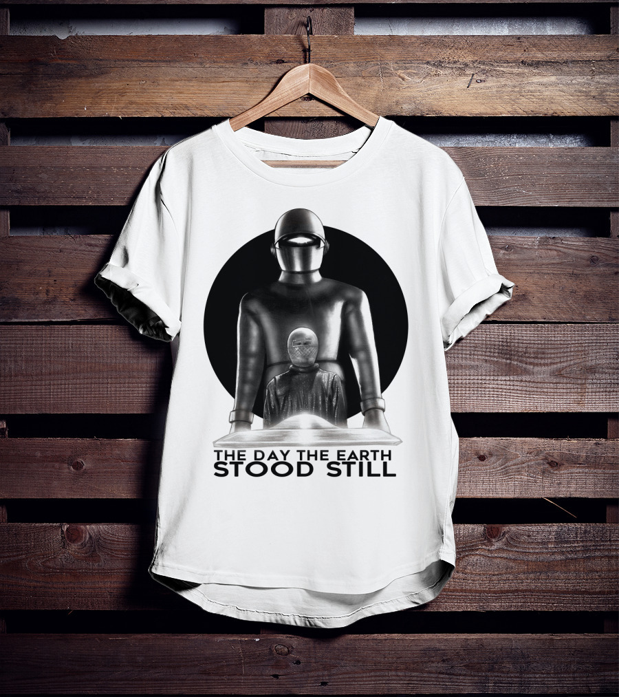 The Day The Earth Stood Still Classic Sci-Fi Robot And Alien T-Shirt
