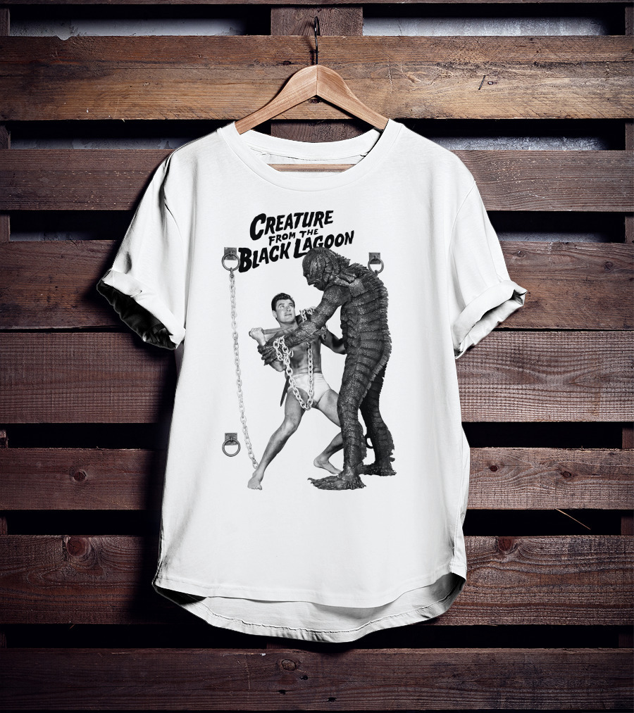Creature From The Black Lagoon Chain Wrestling Scene T-Shirt