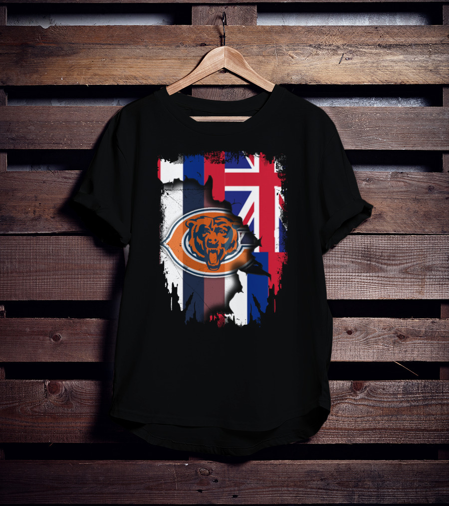 Chicago Bears Logo With Hawaiian Flag Background T-Shirt
