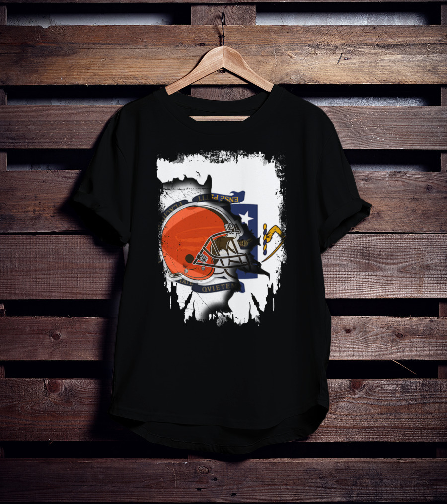 Massachusetts Unites With Cleveland Browns Helmet And State Flag T-Shirt