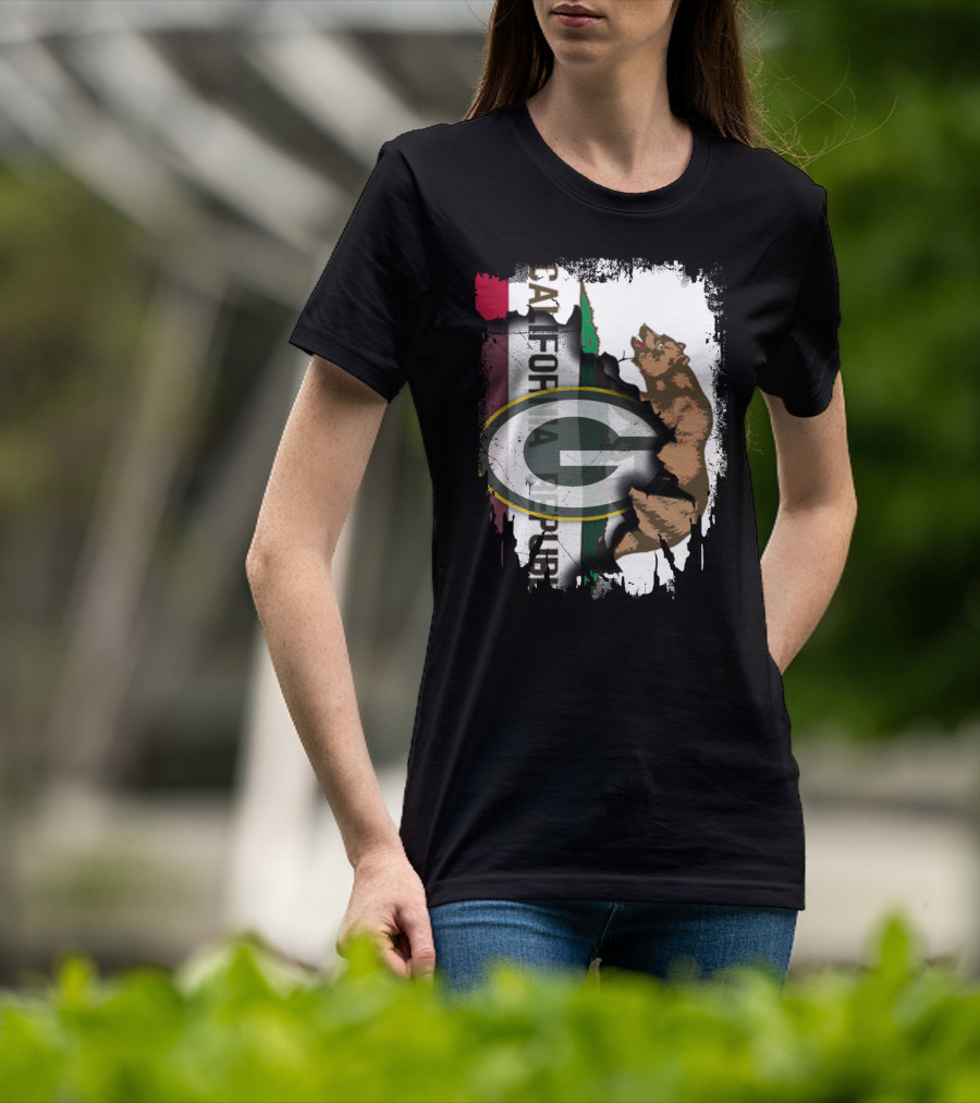 California Republic With Green Bay Packers Logo And Bear T-Shirt