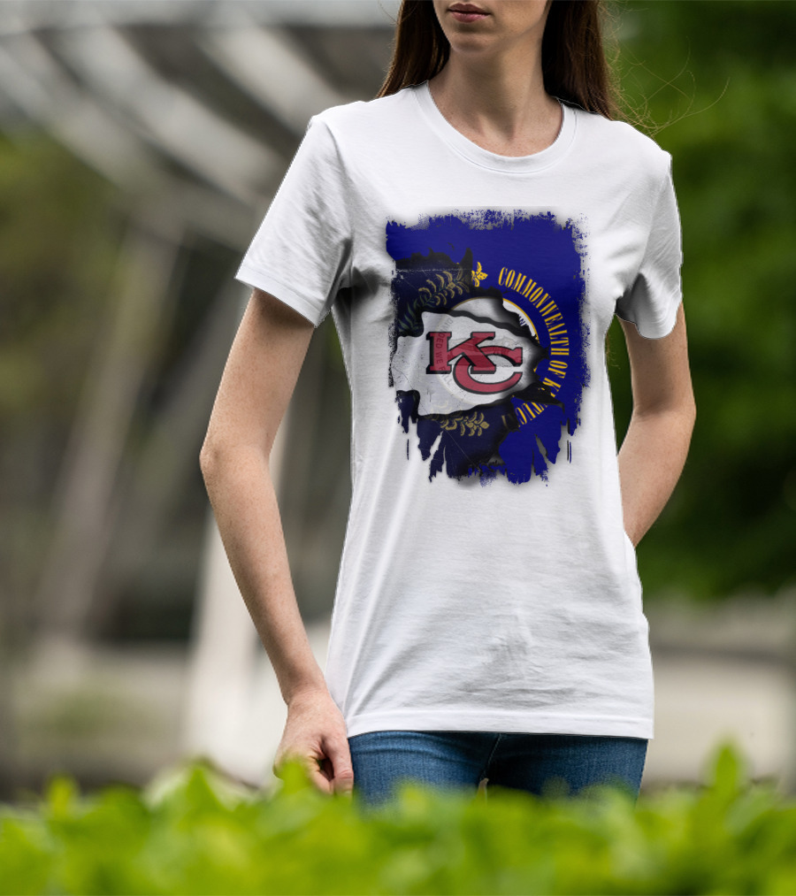 Kansas City Chiefs And Commonwealth Of Kentucky United T-Shirt