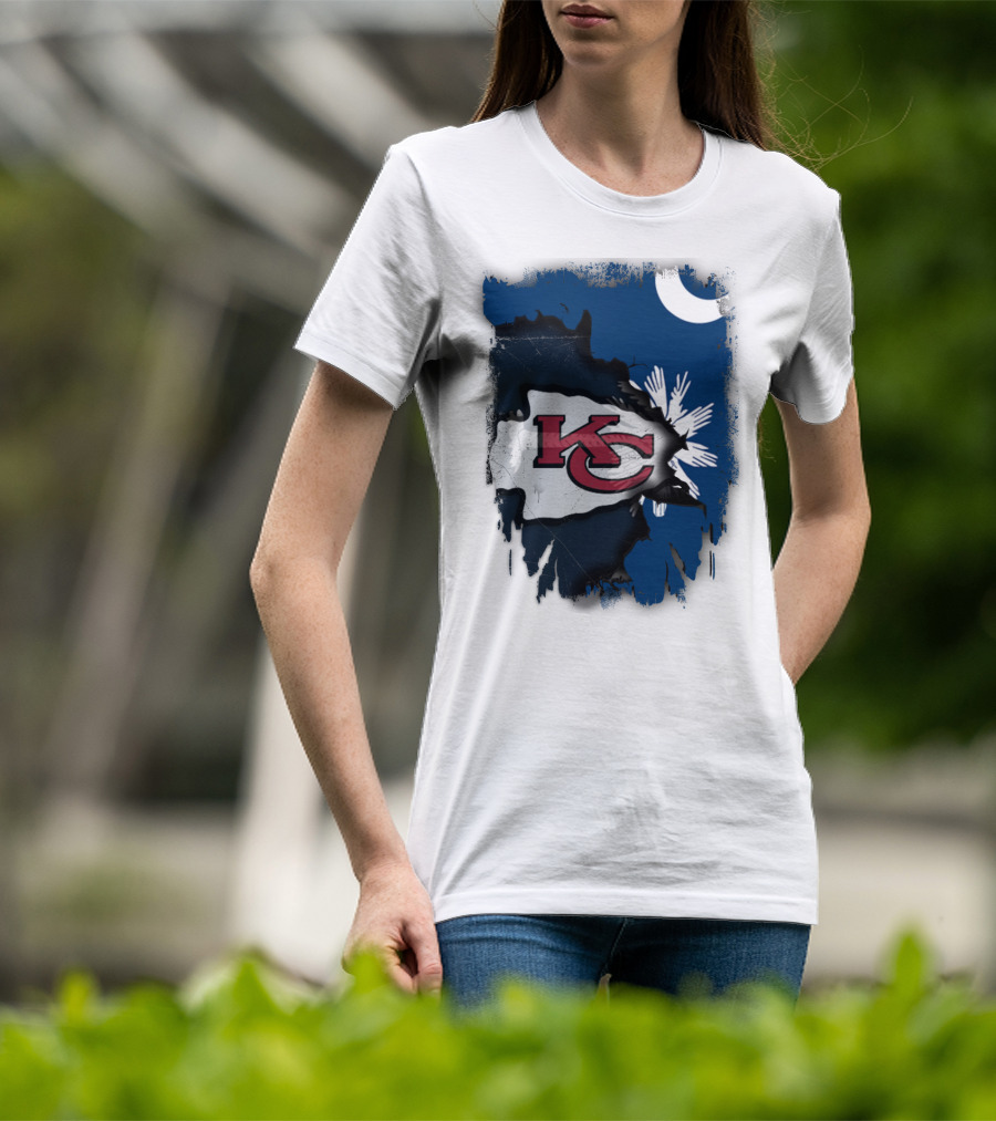 KC Chiefs Meet South Carolina Flag United T-Shirt