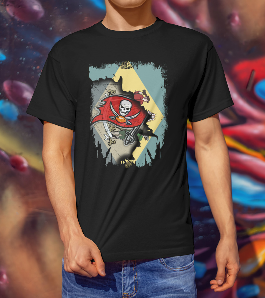 Delaware Together With Buccaneers Flag And Symbol Fusion T-Shirt