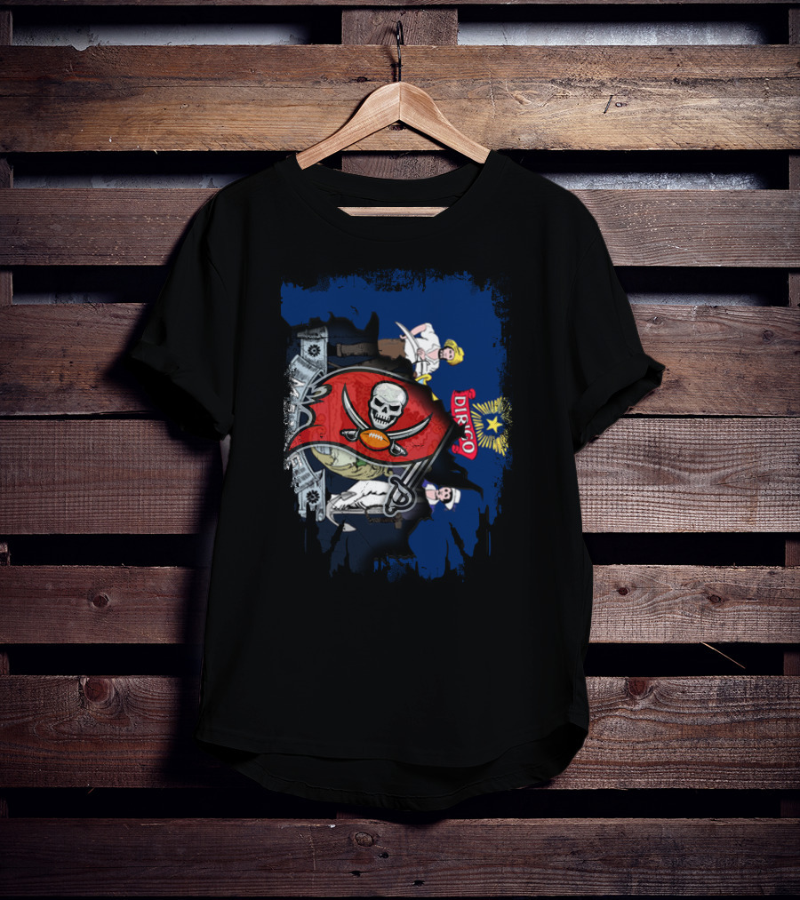 Pirate Flag Emblem And Maine State Symbols United With Dirigo Banner T-Shirt