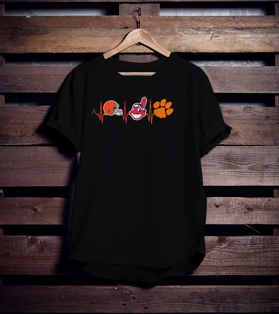 Love Browns Indians Ct Heartbeat Icons T-Shirt