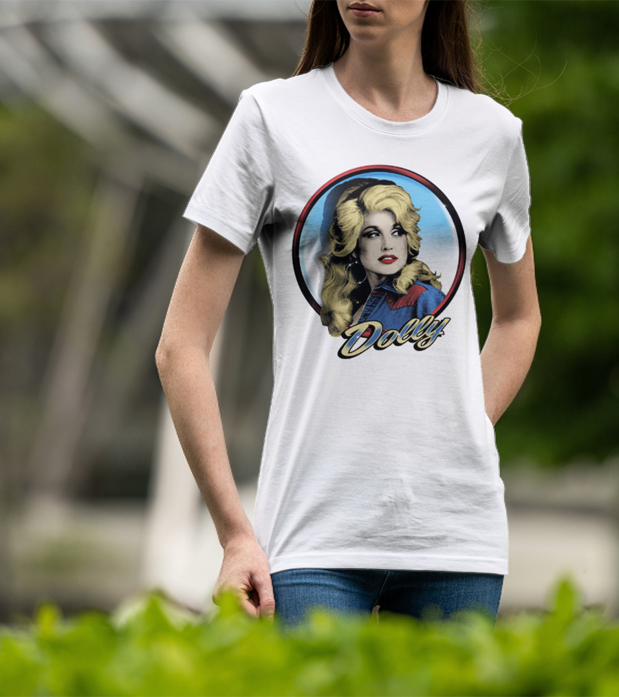 Dolly Parton Retro Portrait Blue Circle T-Shirt