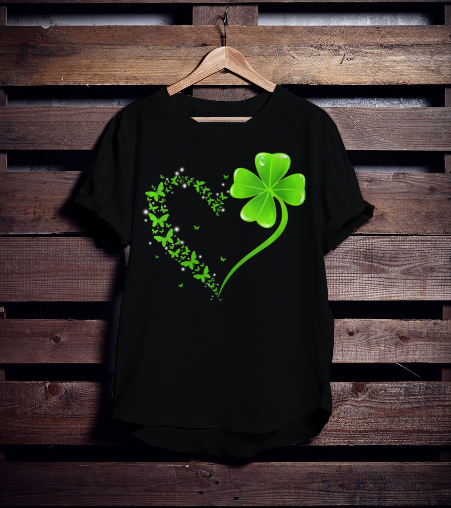 Heart Shamrock Butterfly St Patrick's Day Green Clover T-Shirt
