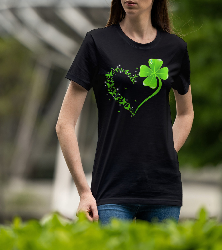Heart Shamrock Butterfly St Patrick's Day Green Clover T-Shirt