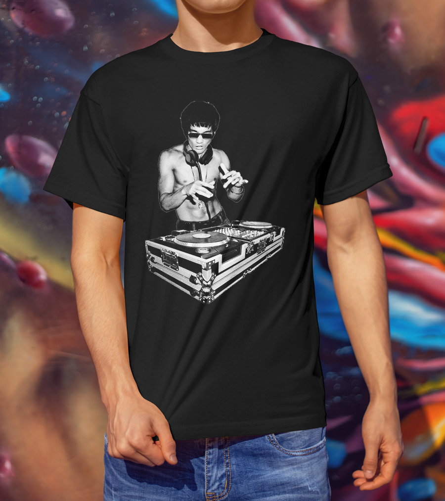 Bruce Lee Mixing Vinyl DJ Decks T-Shirt