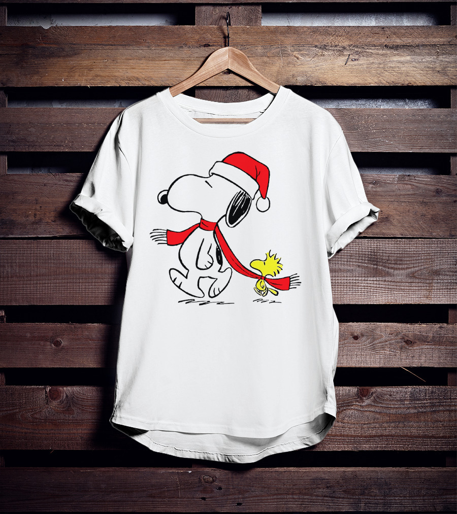 Snoopy Woodstock Charlie Brown Christmas Santa Hat Natalan T-Shirt