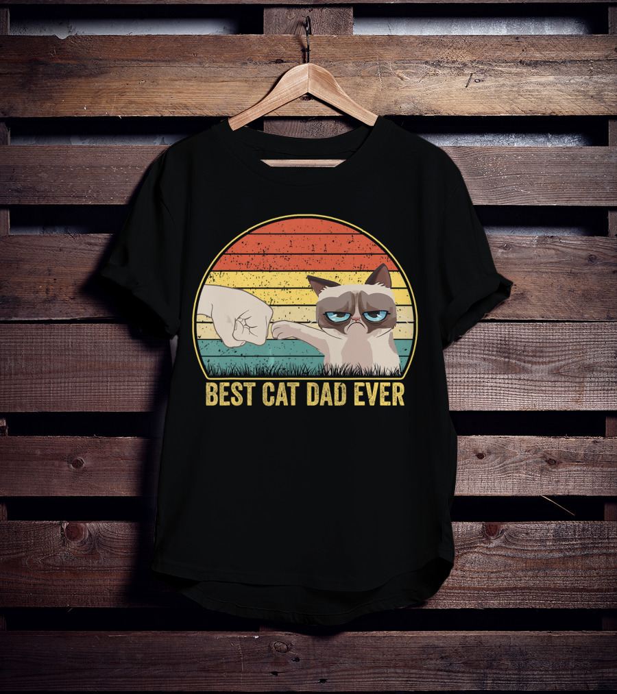 Best Cat Dad Ever Fist Bump Retro Style Cat Daddy T-Shirt