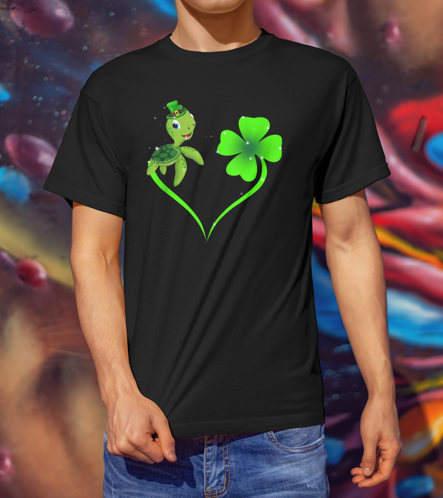 Happy St Patrick's Day Shamrock Turtle With Leprechaun Hat And Green Heart T-Shirt