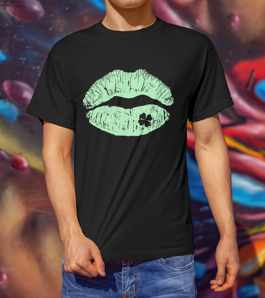 Lips Irish Kiss Clover St Patricks Day Green Shamrock T-Shirt