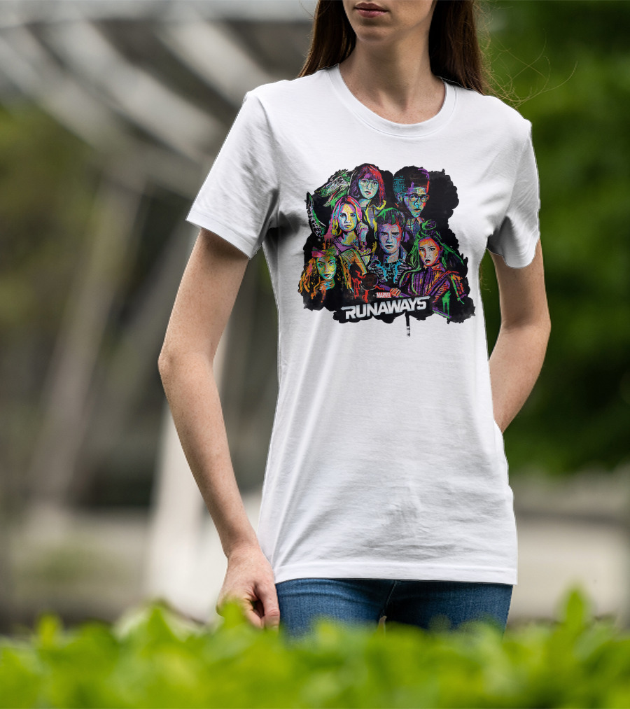 Marvel Runaways Vibrant Character Portraits Group Shot T-Shirt