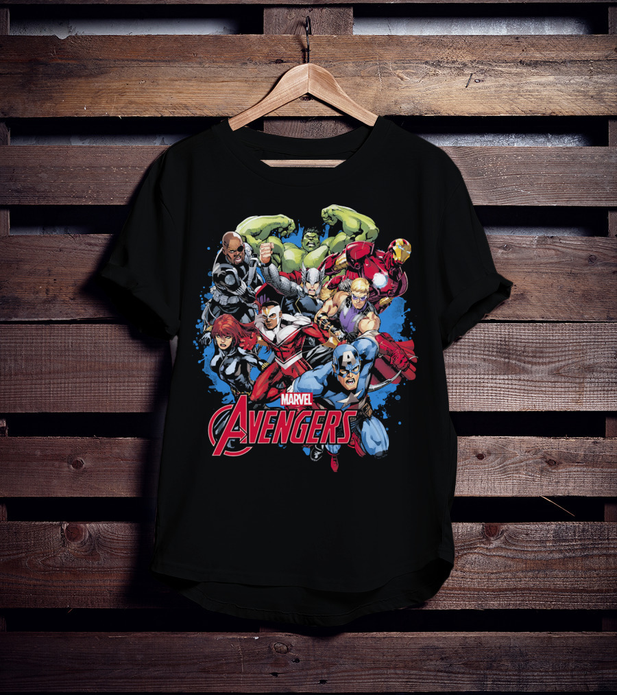 Marvel Avengers Captain Thor Hulk Iron Man Black Widow Comic Assemblage T-Shirt