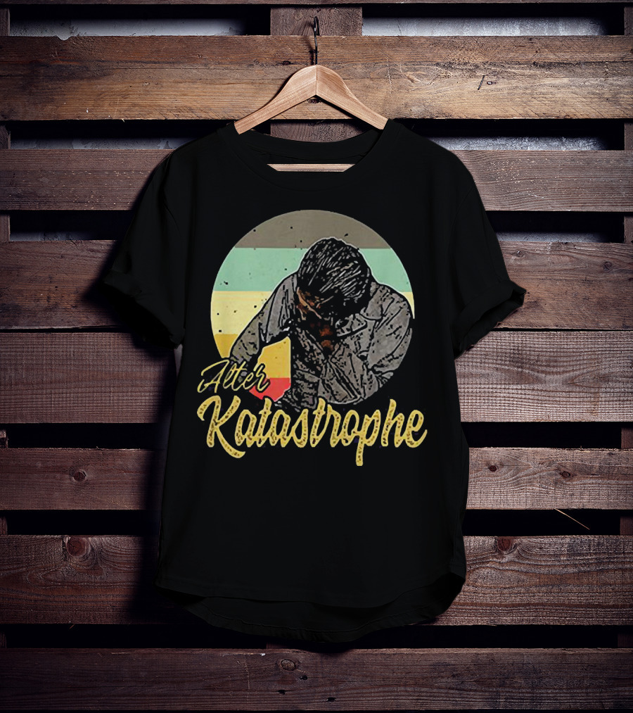 Alter Katastrophe Vintage Striped Background Bowed Head T-Shirt