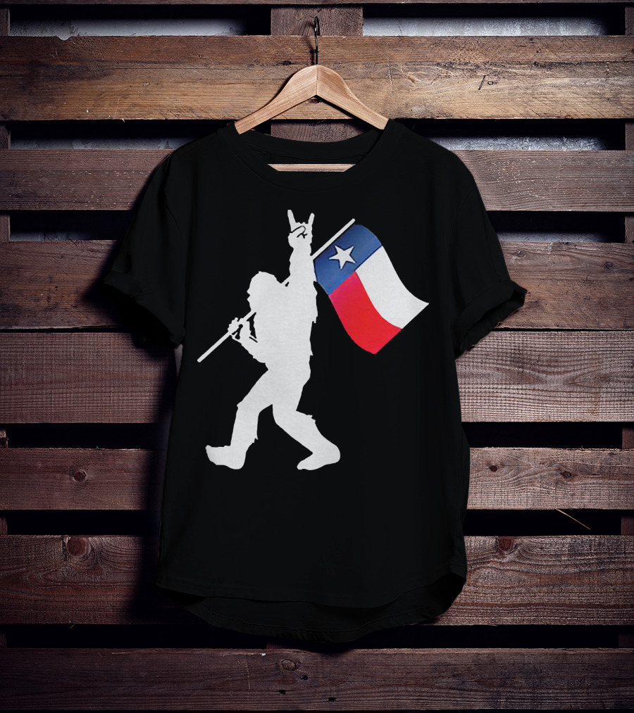 Bigfoot Holding Texas Flag Rock And Roll Salute T-Shirt