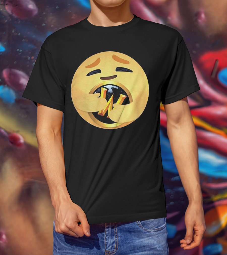 WoW20 Emoticon Hugging World Of Warcraft T-Shirt