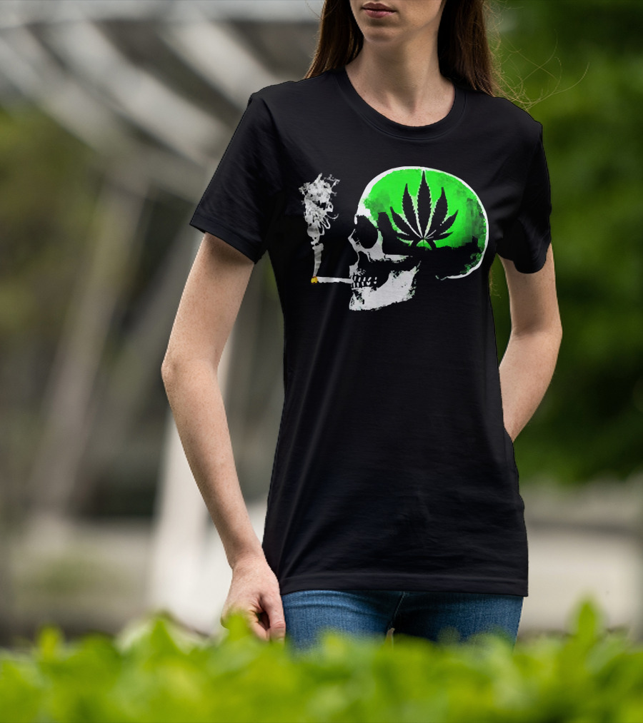 Weed Leaves Skull Smoking Joint Green Marijuana T-Shirt