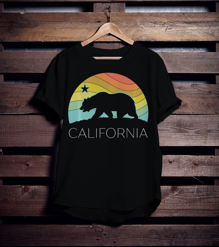 Retro California Bear Vintage Beach Cali Pride Surf 70s 80s Star Rainbow T-Shirt
