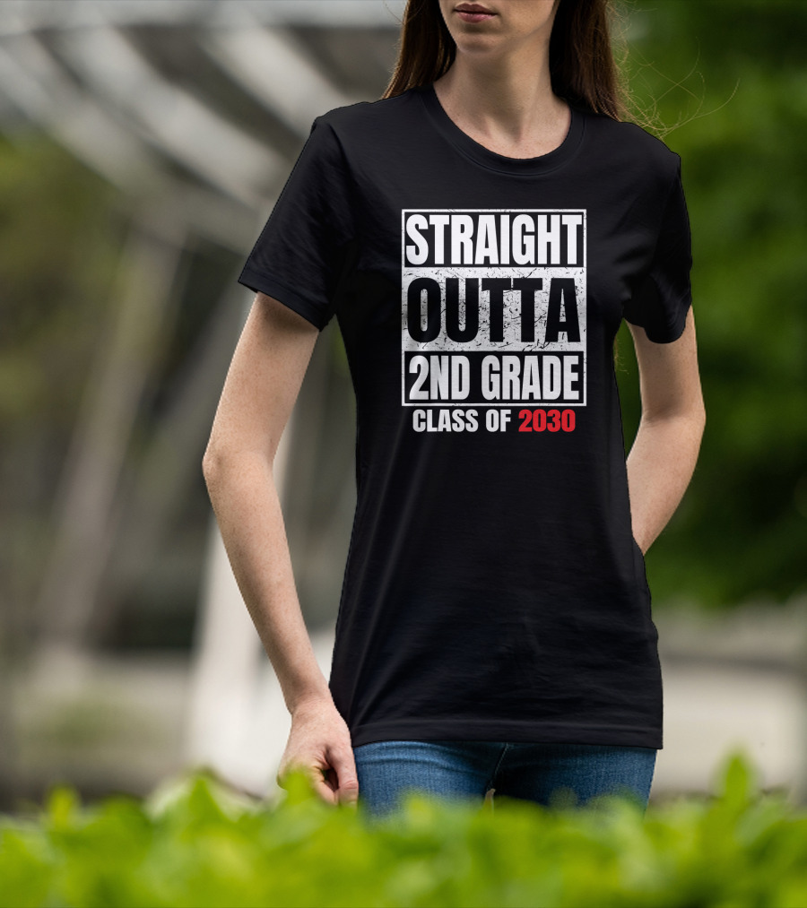 Straight Outta 2nd Grade Class Of 2030 Graduation Grad T-Shirt