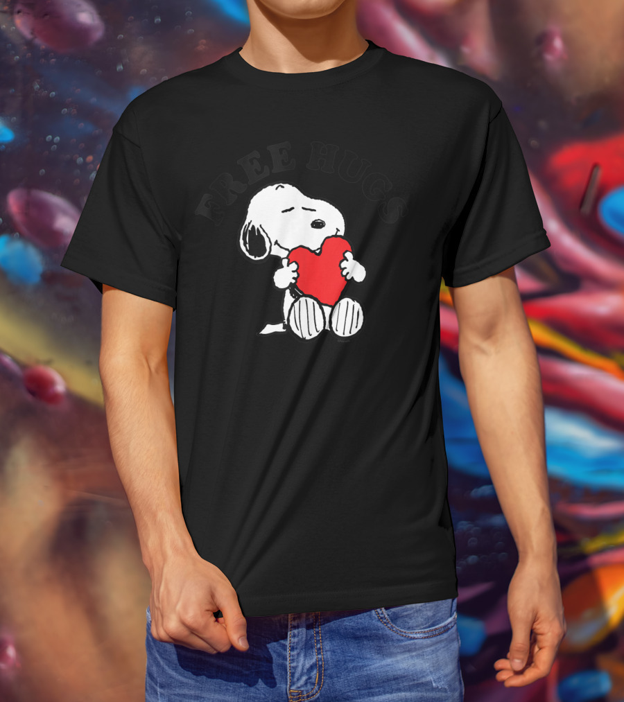 Snoopy Free Hugs Red Heart Peanuts T-Shirt