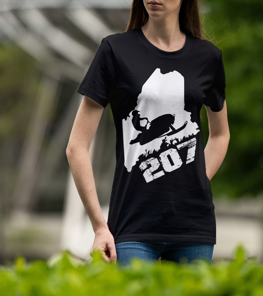 Maine 207 Snowmobile Silhouette In State Outline T-Shirt