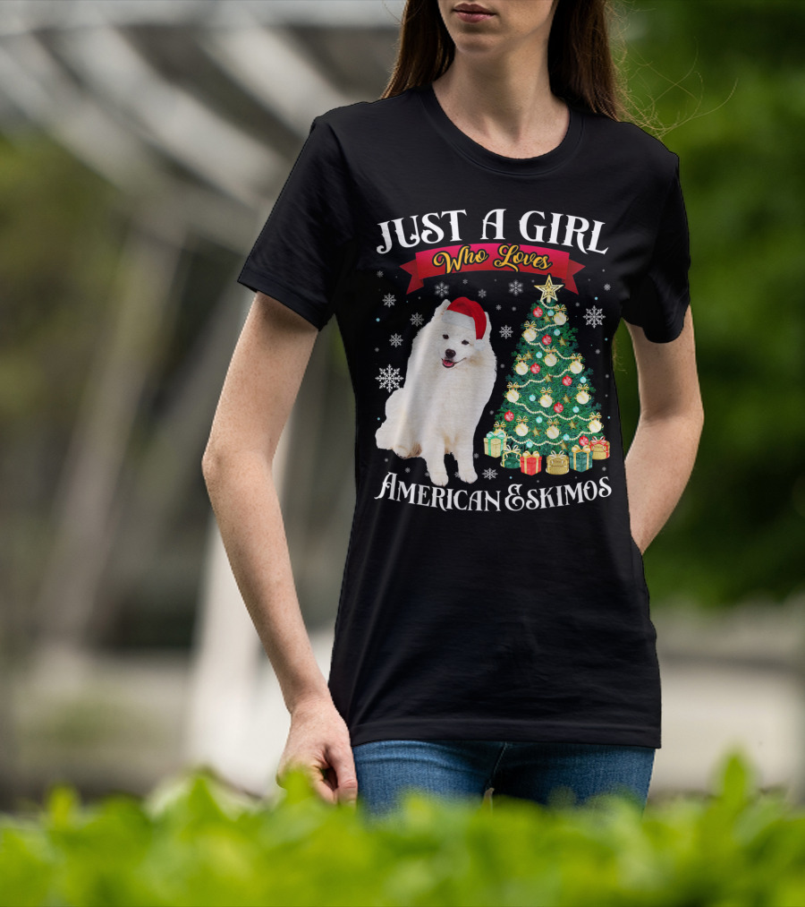 Just A Girl Who Loves American Eskimos Santa Hat Christmas Tree T-Shirt