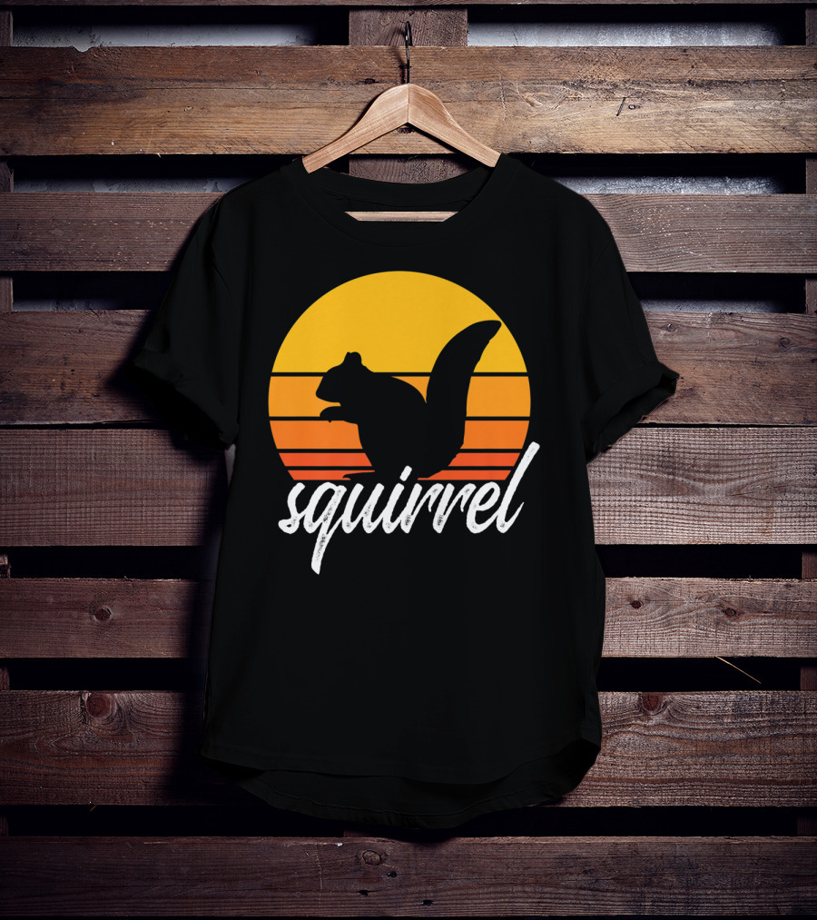 Squirrel Retro Sunset Silhouette Animal Lover Vintage T-Shirt