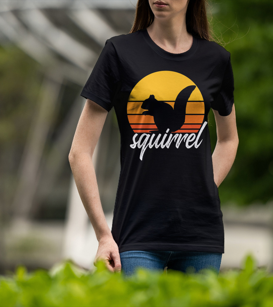 Squirrel Retro Sunset Silhouette Animal Lover Vintage T-Shirt