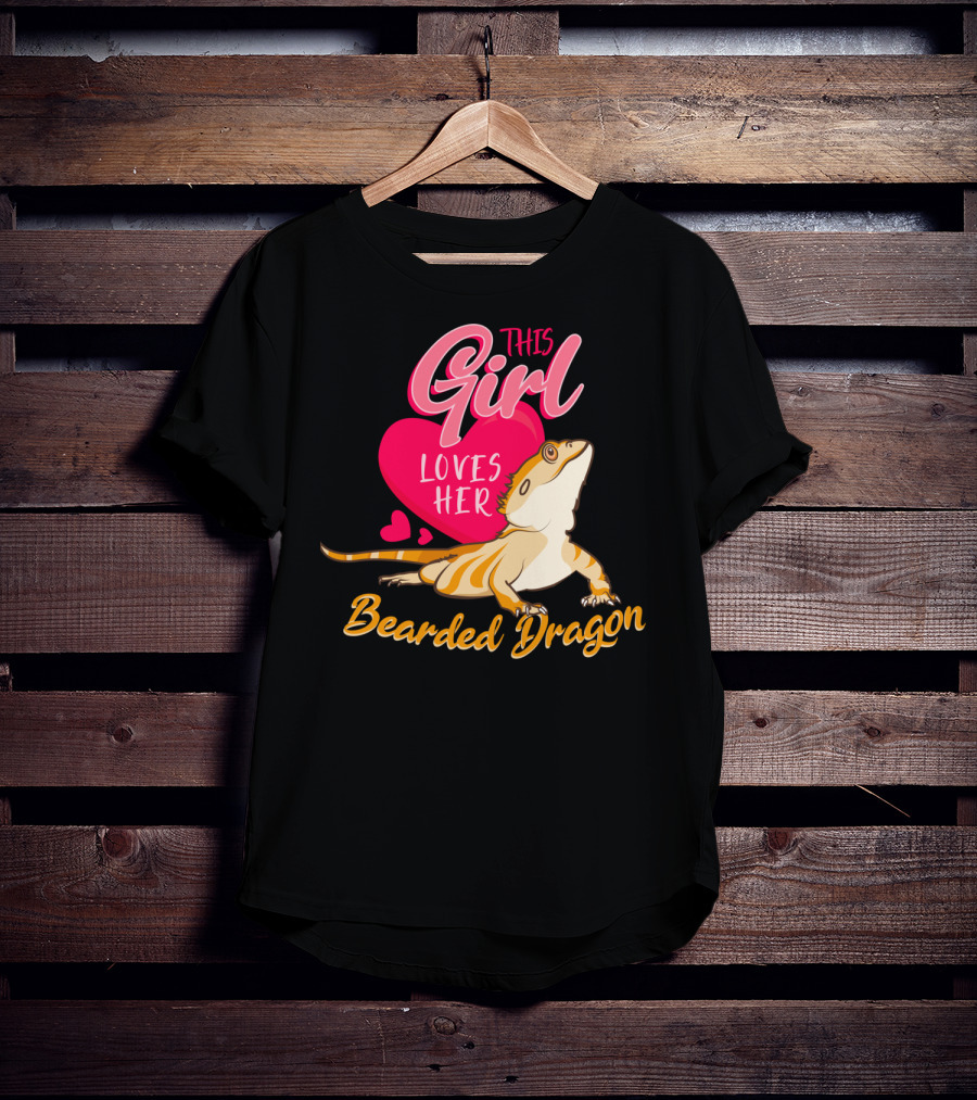 This Girl Loves Her Bearded Dragon With Heart And Cute Lizard T-Shirt