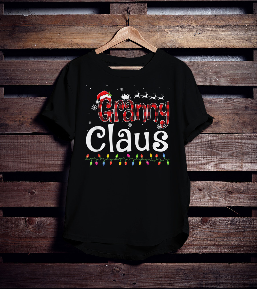 Granny Claus Santa Hat Reindeer Sleigh Christmas Lights Snowflakes T-Shirt