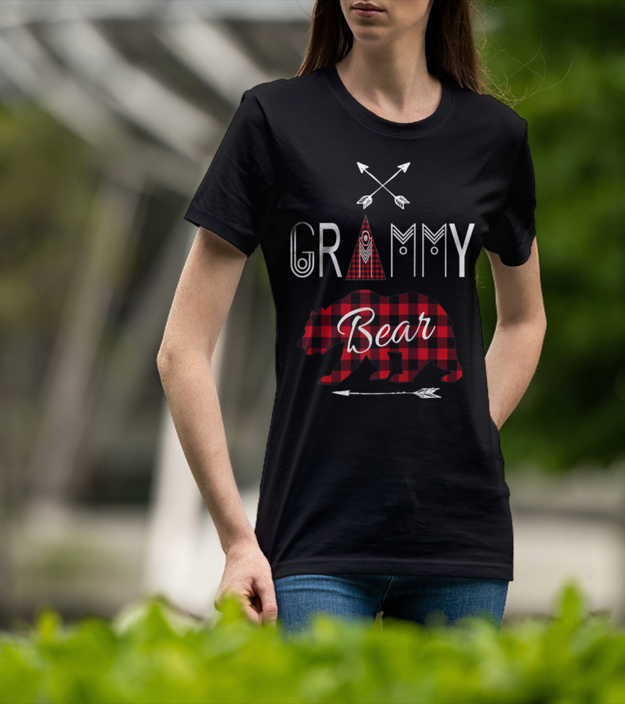 Grammy Bear Buffalo Plaid Family Vacation Rustic Arrow T-Shirt