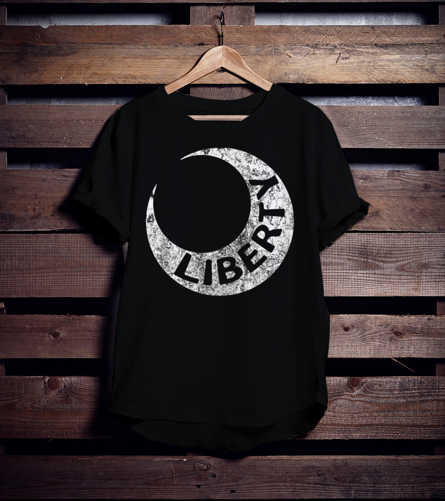 Liberty Moultrie Flag Of Defiance Classic Crescent T-Shirt