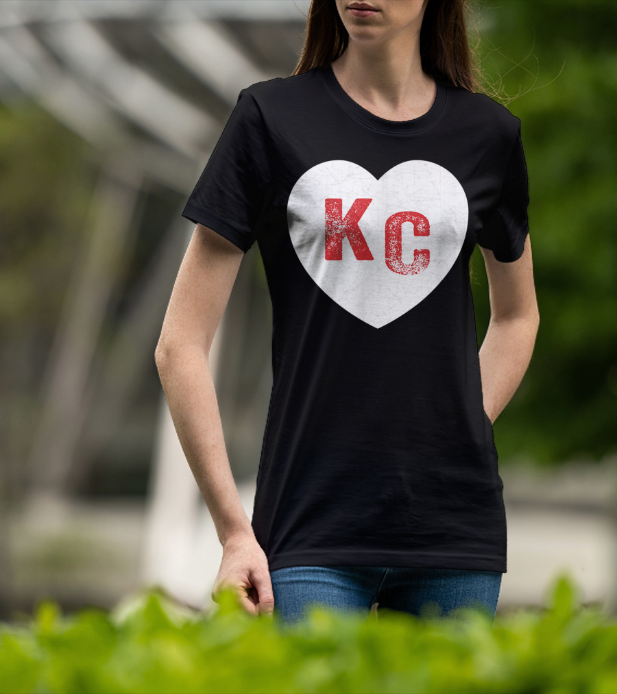 Vintage Red KC Heart Kansas City Love T-Shirt