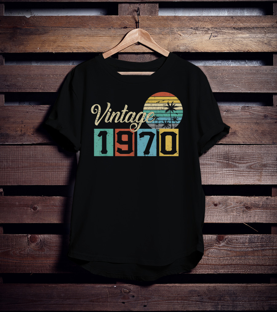 Vintage 1970 Sunset Birthday Classic 19 T-Shirt